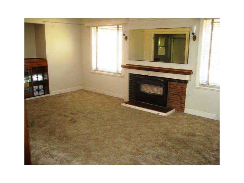 39 Home Street, Reservoir VIC 3073