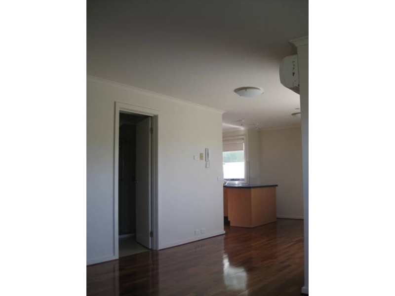 12/17 Champ Street, Coburg VIC 3058