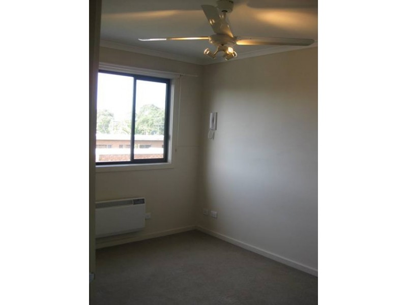 12/17 Champ Street, Coburg VIC 3058