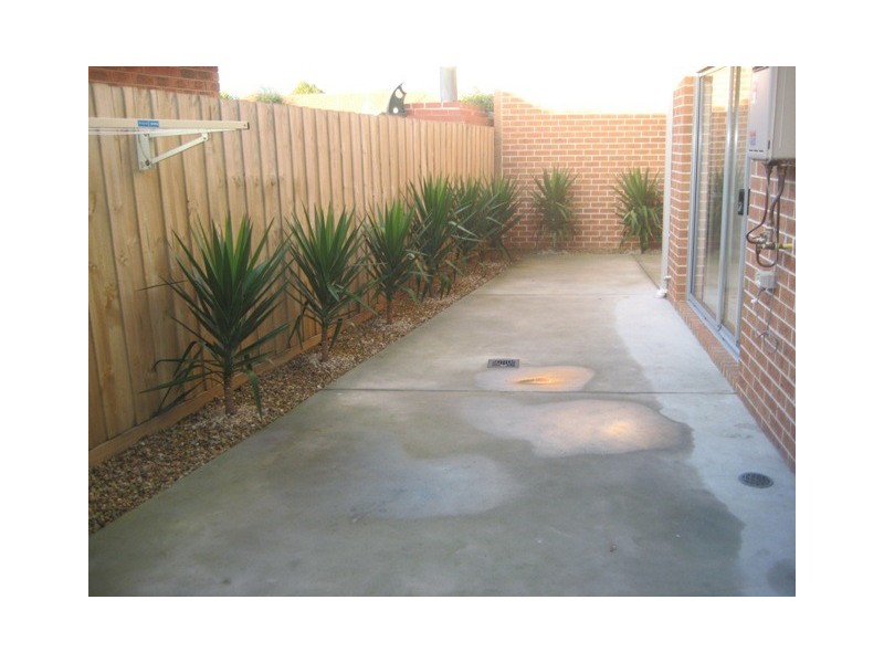 2/48 Cheddar Road, Reservoir VIC 3073