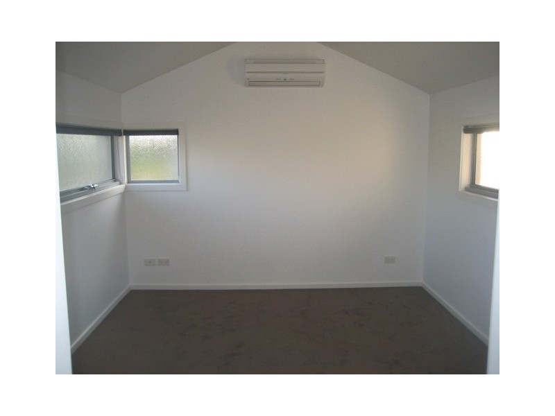 2/48 Cheddar Road, Reservoir VIC 3073