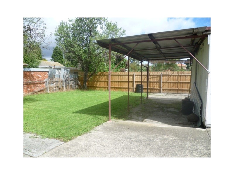 31 Oak Street, Preston VIC 3072