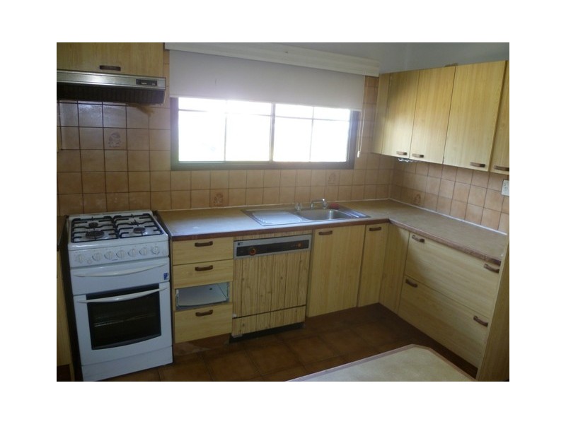 1 Newton Street, Reservoir VIC 3073