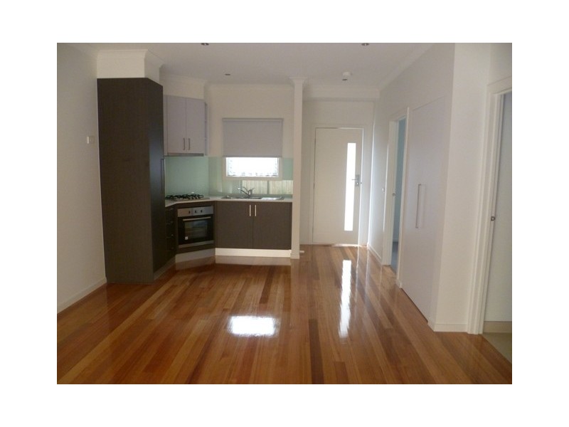 3/41 McMahon Road, Reservoir VIC 3073