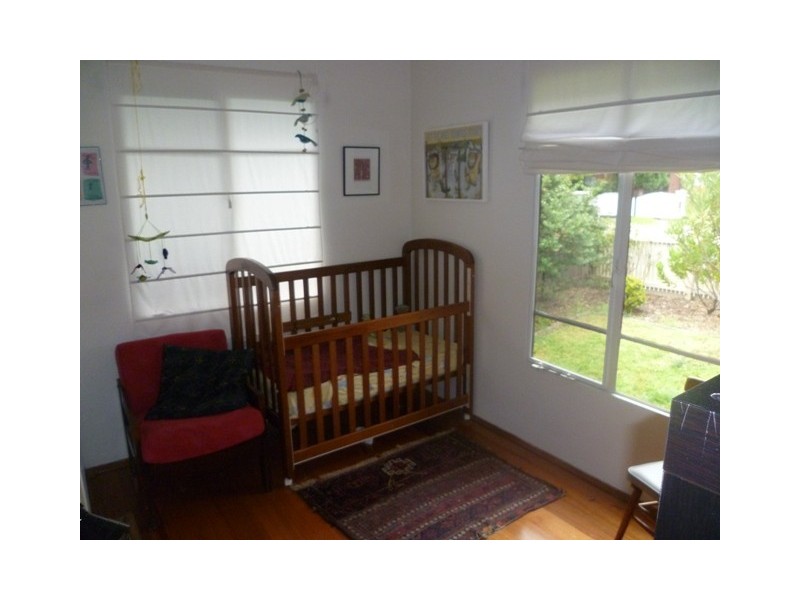 1/2 Laha Crescent, Preston VIC 3072