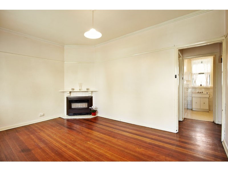 4 Wymbir Avenue, Preston VIC 3072