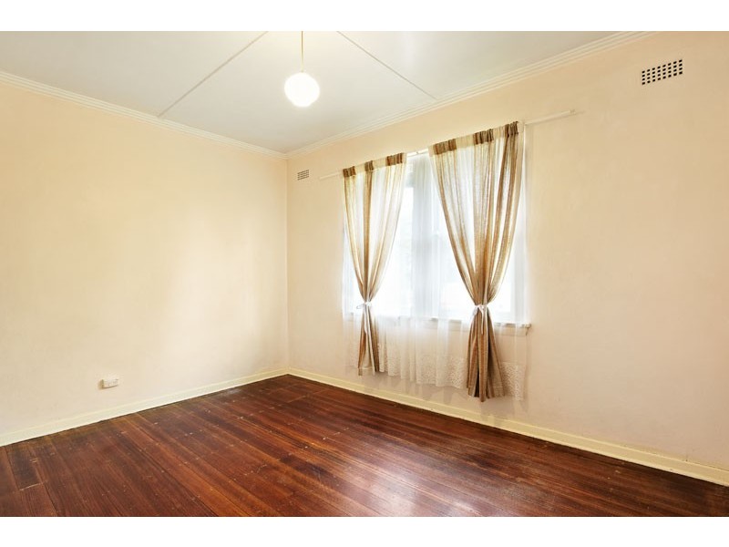 4 Wymbir Avenue, Preston VIC 3072