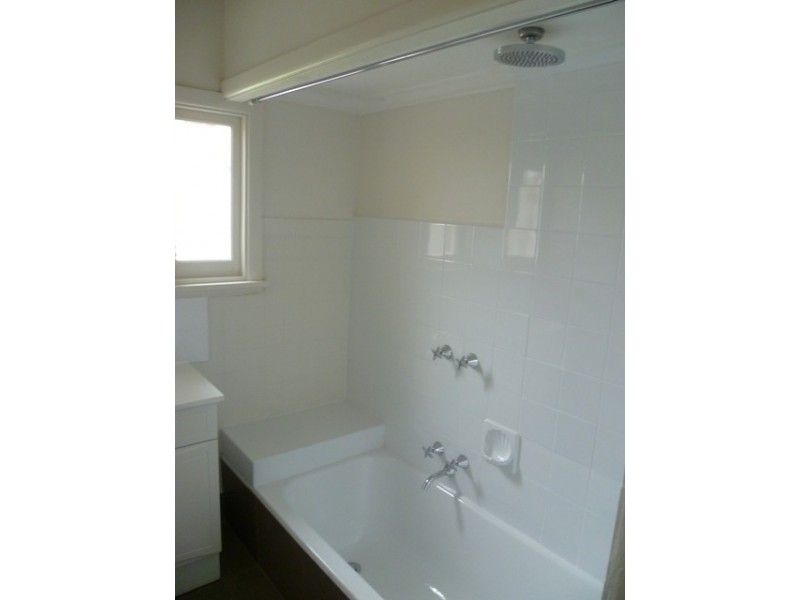 23 Fulham Grove, Reservoir VIC 3073