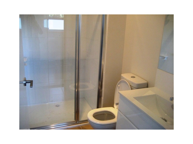 2A Moore Street, Reservoir VIC 3073
