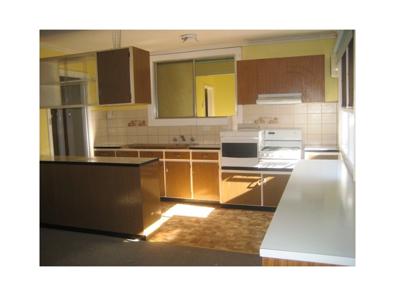 6 Margtmary Avenue, Preston VIC 3072