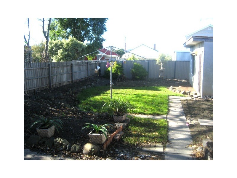 6 Margtmary Avenue, Preston VIC 3072