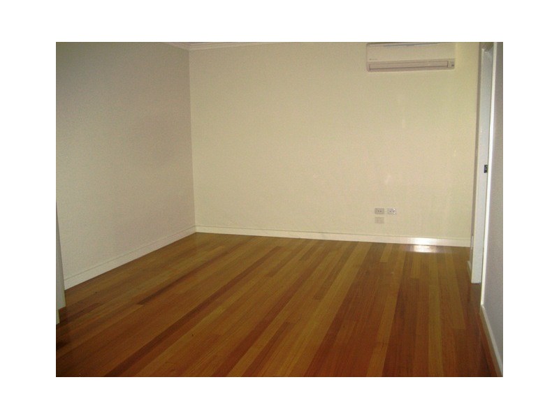 2/1 Kelsby Street, Reservoir VIC 3073