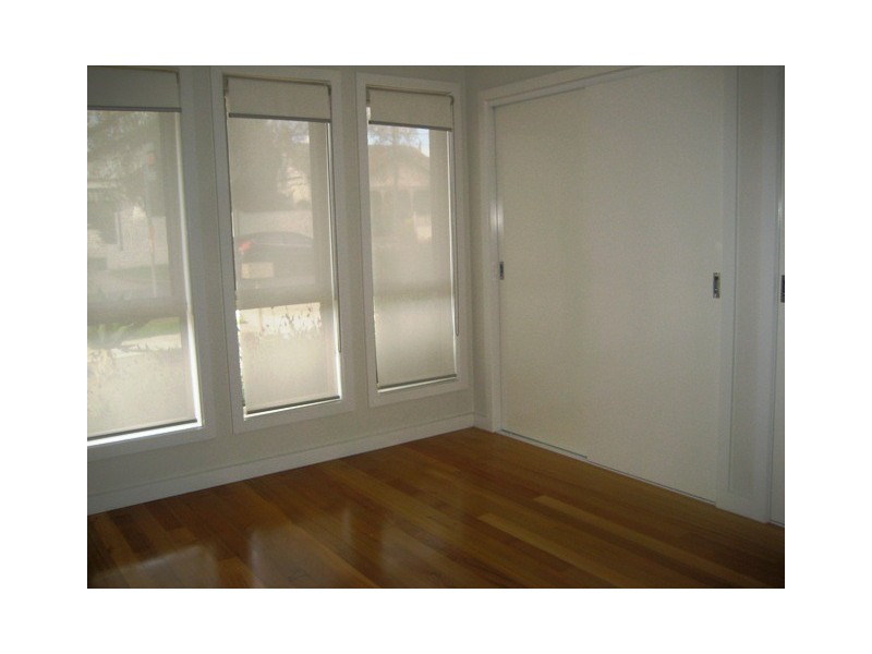 2/1 Kelsby Street, Reservoir VIC 3073