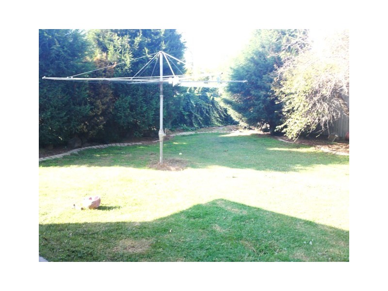 6 Eve Court, Craigieburn VIC 3064