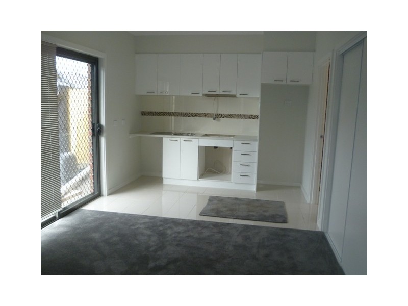 4/25 Chaleyer Street, Reservoir VIC 3073