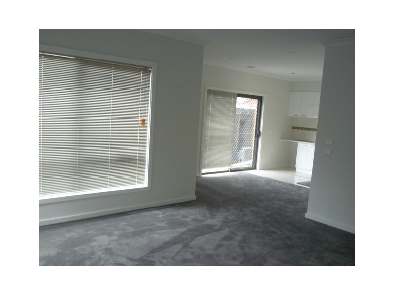4/25 Chaleyer Street, Reservoir VIC 3073