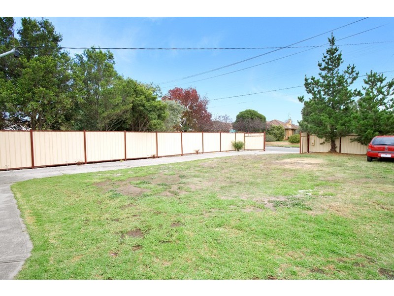 96B Cheddar Road, Reservoir VIC 3073