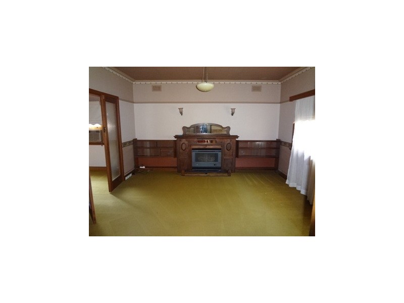 105 Spring Street, Reservoir VIC 3073