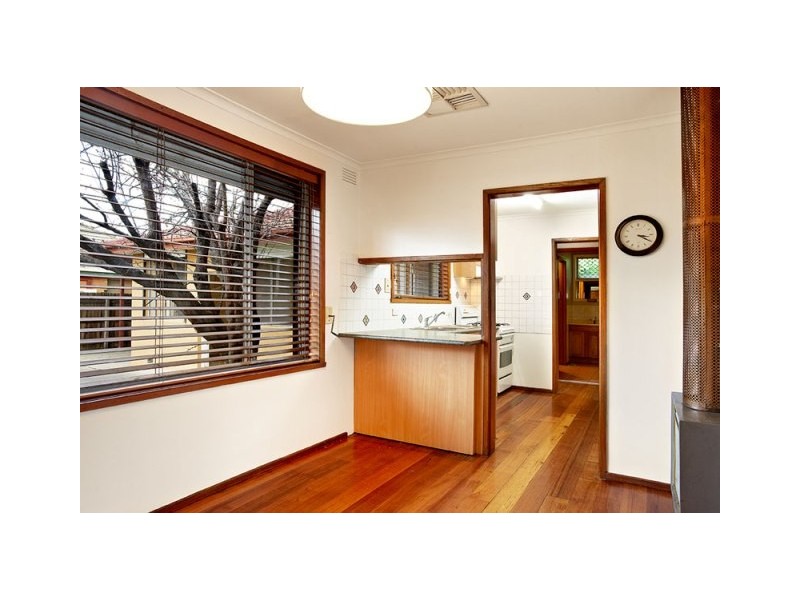 2 Churchill Avenue, Reservoir VIC 3073