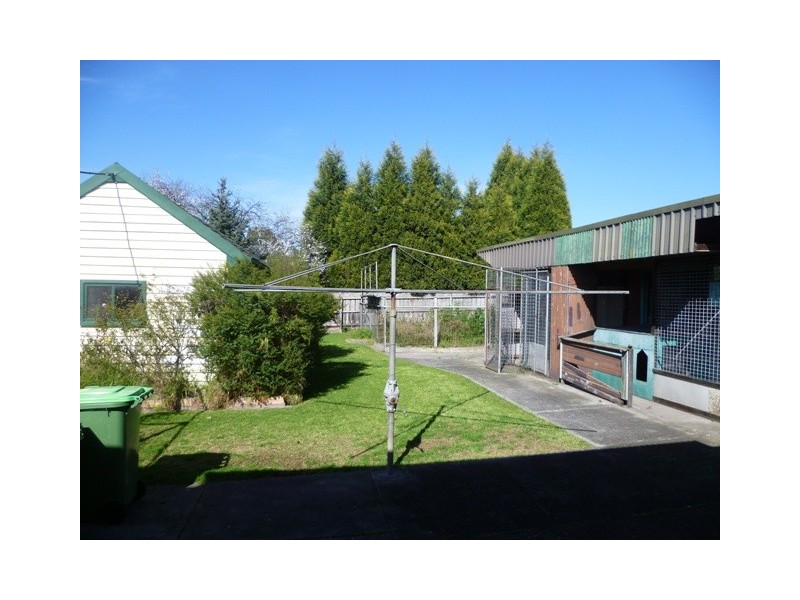 33 Crookston Road, Reservoir VIC 3073