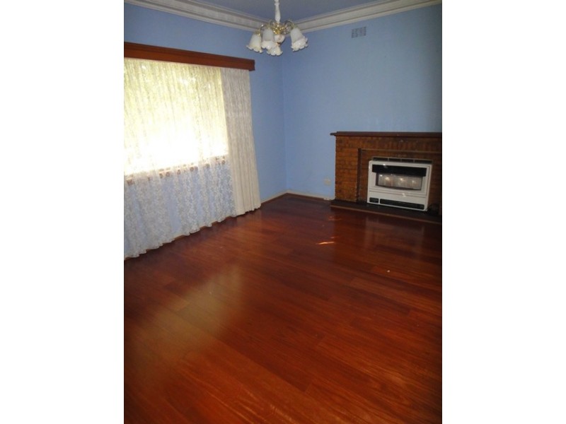 33 Crookston Road, Reservoir VIC 3073