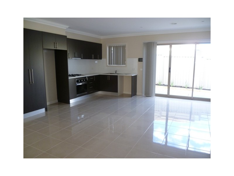2/69 McNamara Street, Preston VIC 3072