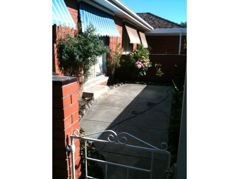 2/6 Taunton Avenue, Preston VIC 3072