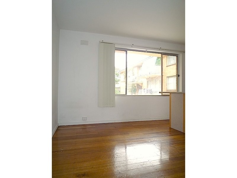 6/833 High Street, Reservoir VIC 3073