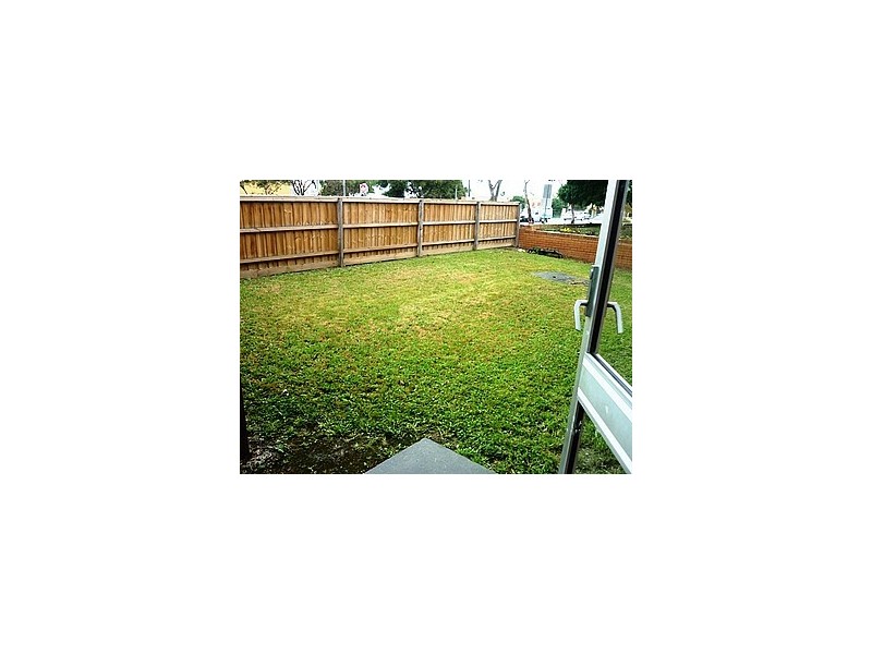 5/1  Mc Lennan Place, Preston VIC 3072