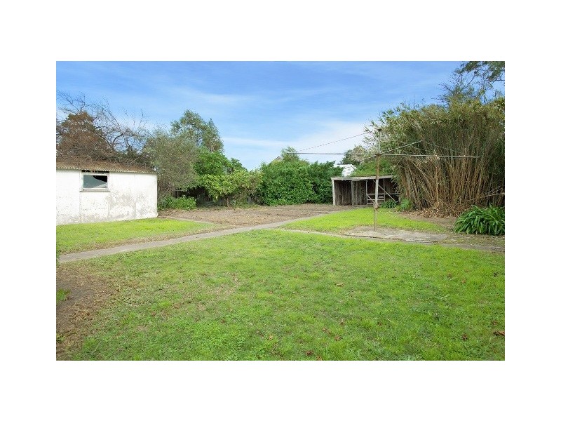 19 Dean Street, Preston VIC 3072