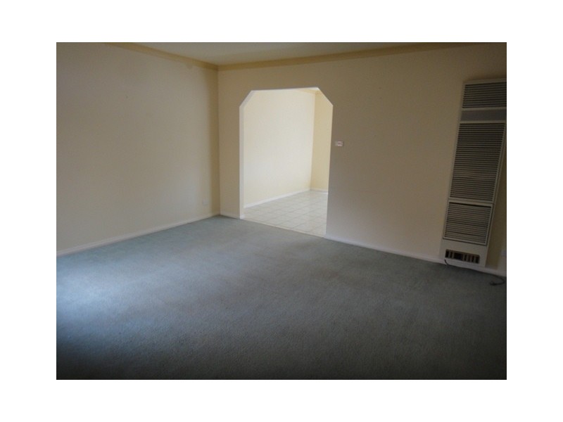 2/60 Helen Street, St Albans VIC 3021