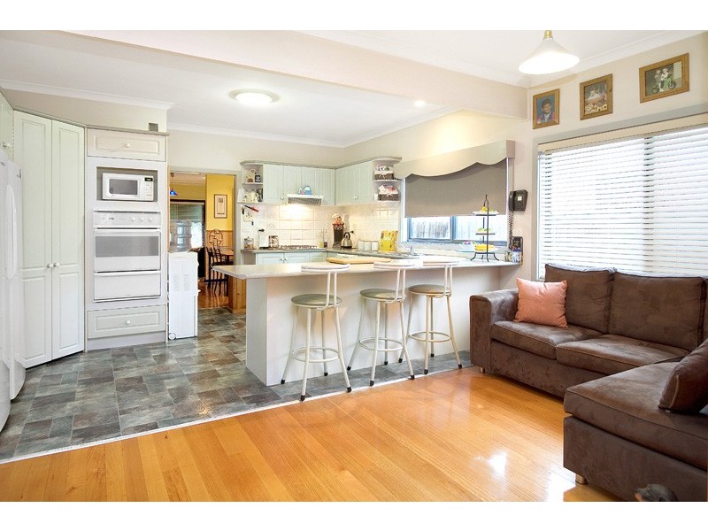 8 McCrae Street, Reservoir VIC 3073