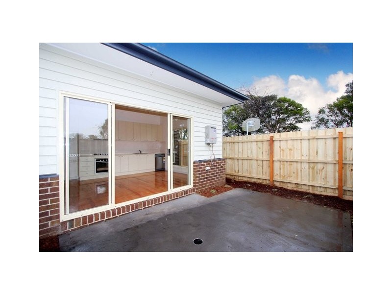 3/30 Thackeray Road, Reservoir VIC 3073