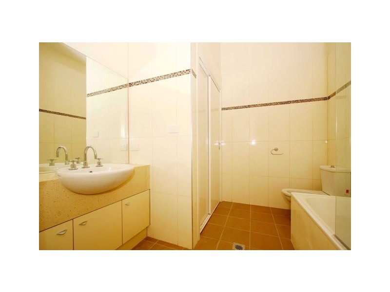 3/30 Thackeray Road, Reservoir VIC 3073