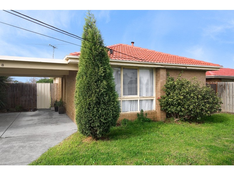 8 Moira Avenue, Reservoir VIC 3073