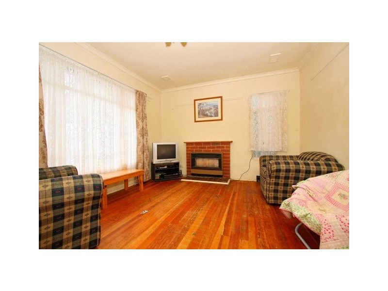27 Clingin Street, Reservoir VIC 3073
