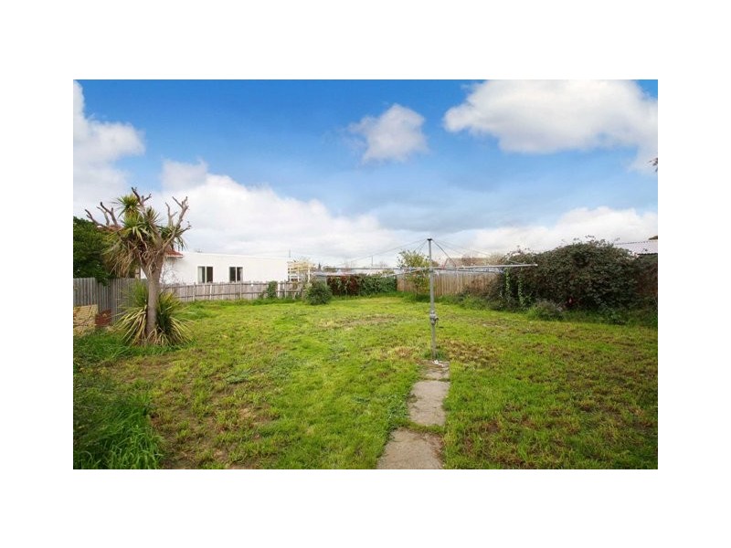 27 Clingin Street, Reservoir VIC 3073