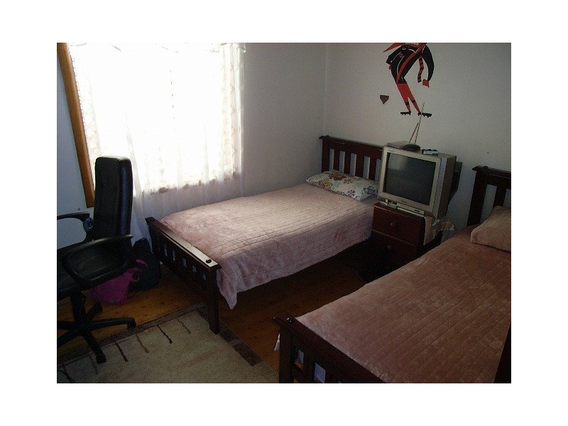 8 Stewart Street, Reservoir VIC 3073