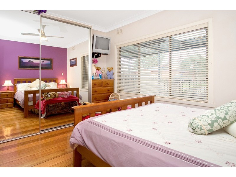 8 McCrae Street, Reservoir VIC 3073