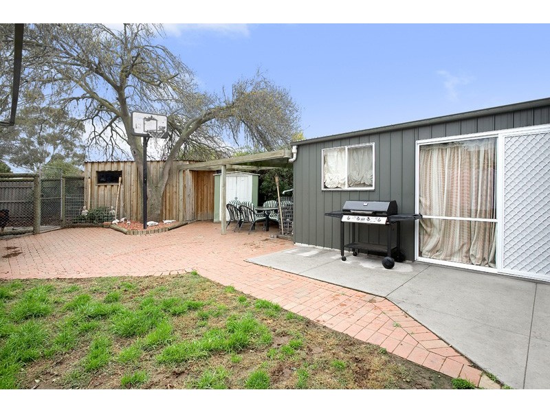 8 McCrae Street, Reservoir VIC 3073