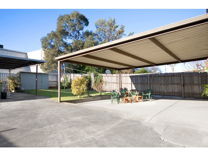 88 Summerhill Road, Reservoir VIC 3073