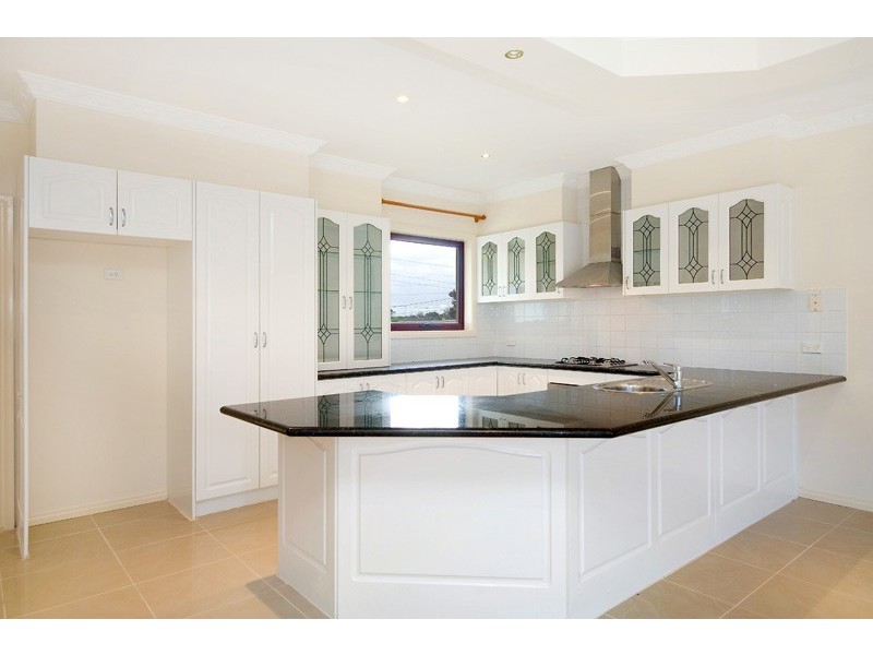 19B Crawley Street, Reservoir VIC 3073
