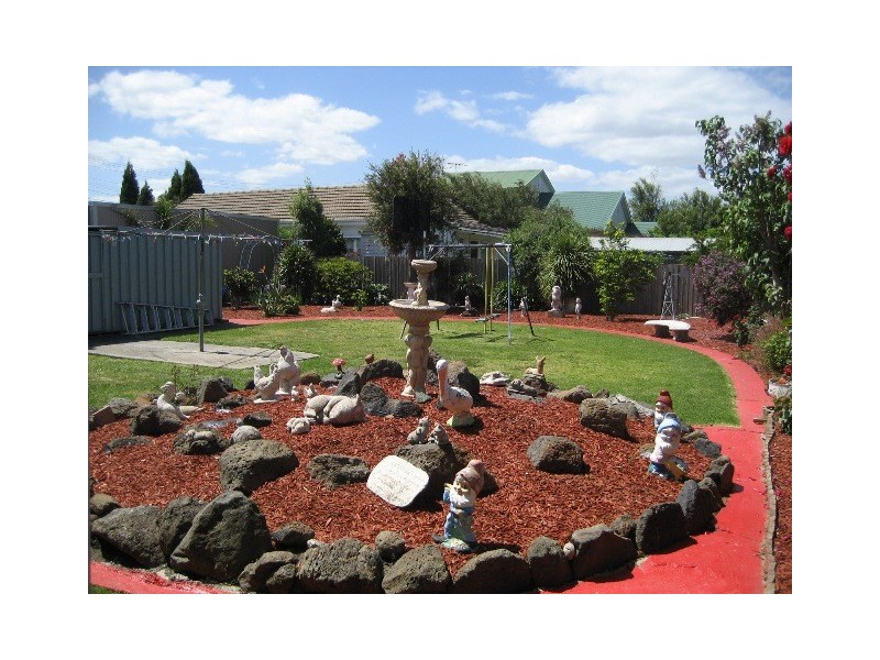 84 Mountview Road, Lalor VIC 3075