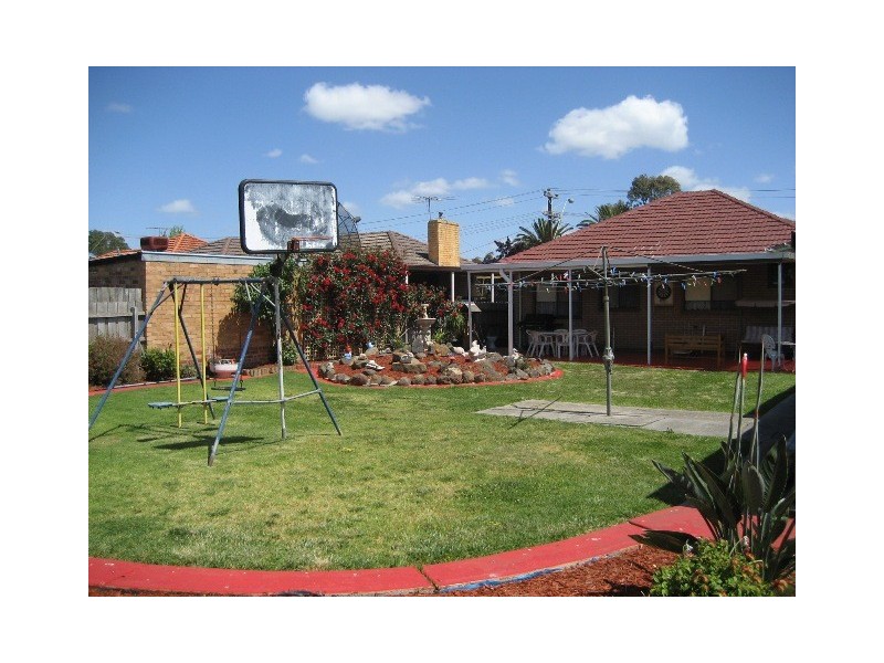 84 Mountview Road, Lalor VIC 3075