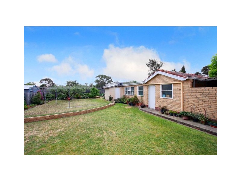3 Army Avenue, Reservoir VIC 3073