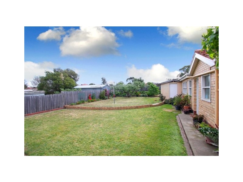 3 Army Avenue, Reservoir VIC 3073