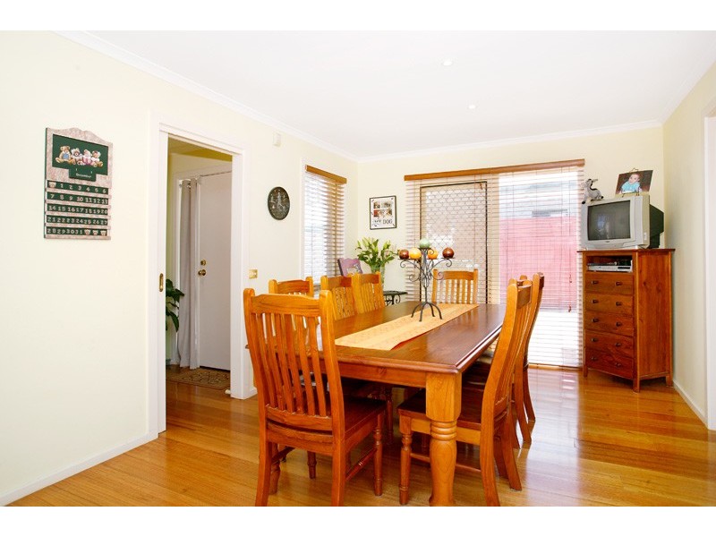 14 Aquila Grove, Roxburgh Park VIC 3064