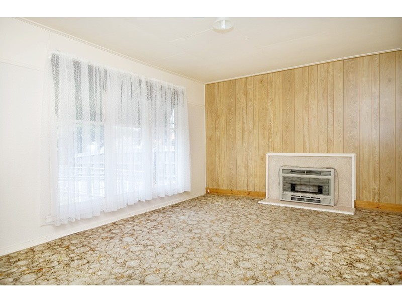 51 Whitelaw Street, Reservoir VIC 3073