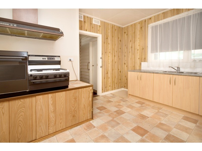 51 Whitelaw Street, Reservoir VIC 3073