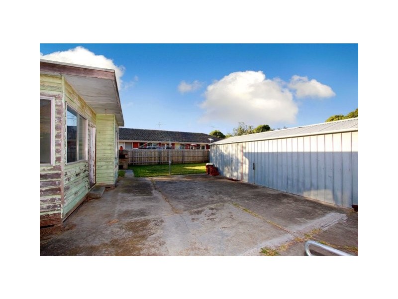 36 Crawley Street, Reservoir VIC 3073